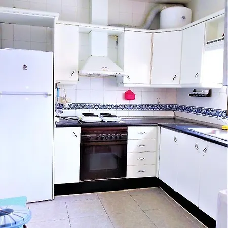 Chalet La Antilla-islantilla-piso Bajo-vivienda 7 Personas Con Aparcamiento A 400 M De La Playa *